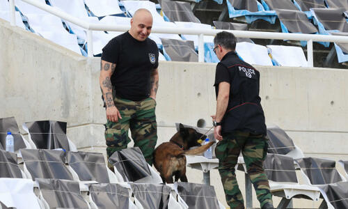 Οι σκύλοι της αστυνομίας στις κερκίδες του ΓΣΠ thumb