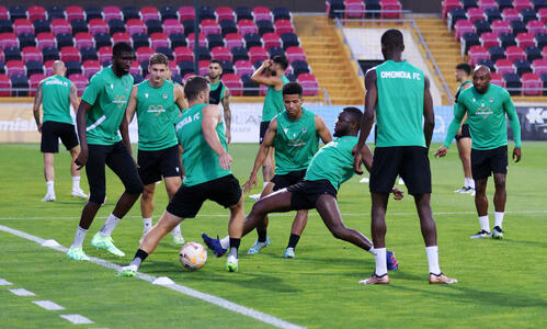 Με τρία νέα αποκτήματα στην ενδεκάδα  thumb