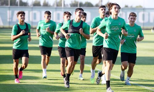Στο γρασίδι για την πρώτη της σεζόν (φωτογραφίες) thumb