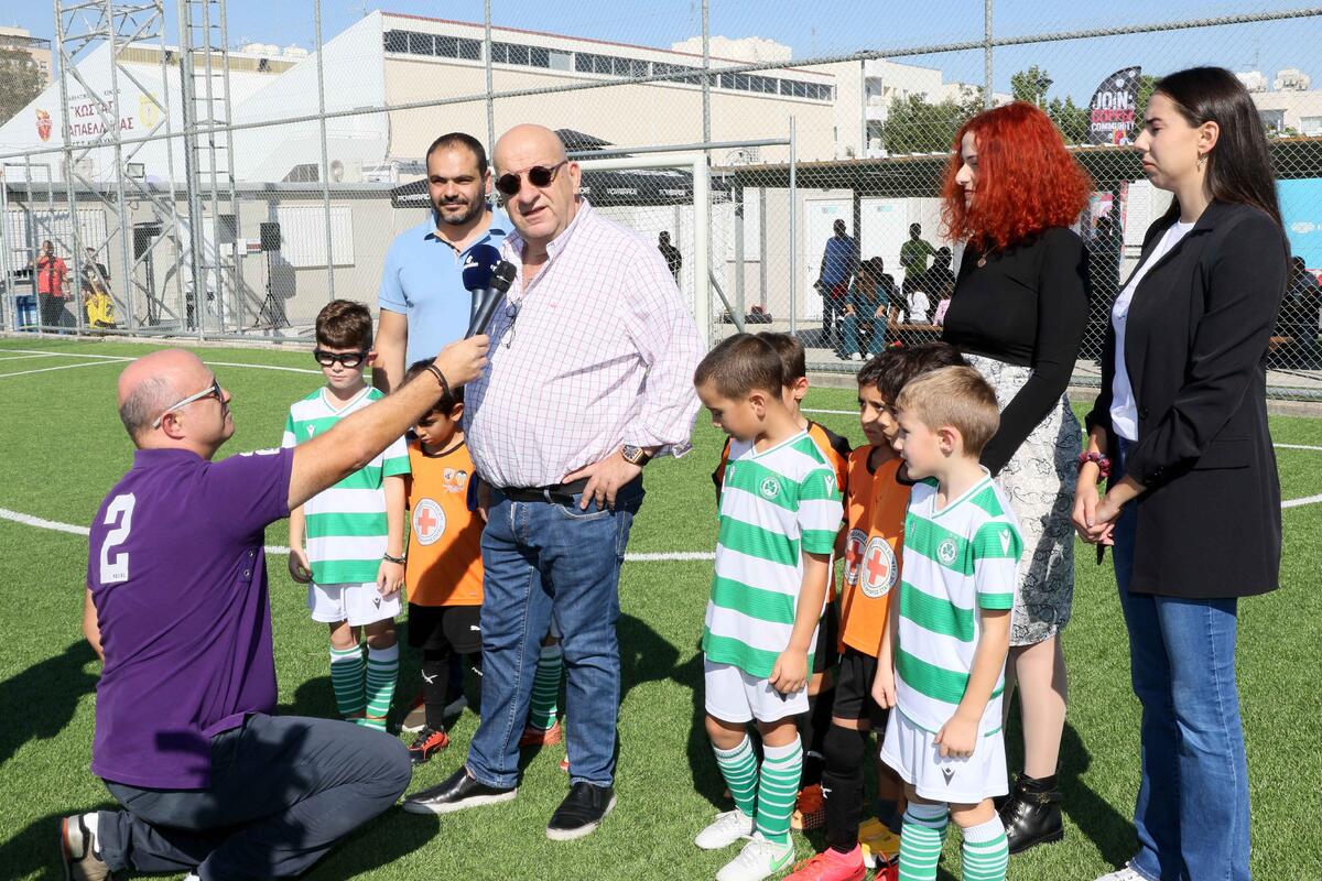 Κούμας: «Τα παιδιά δεν έχουν προβλήματα, παίζουν χωρίς διαιτητές» thumb