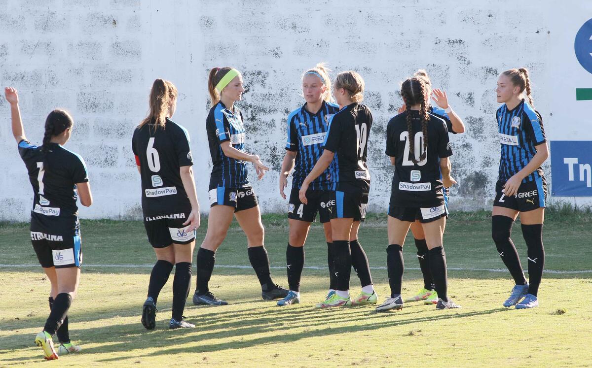 Πήραν το ντέρμπι και ανέβηκαν κορυφή οι Apollon Ladies thumb