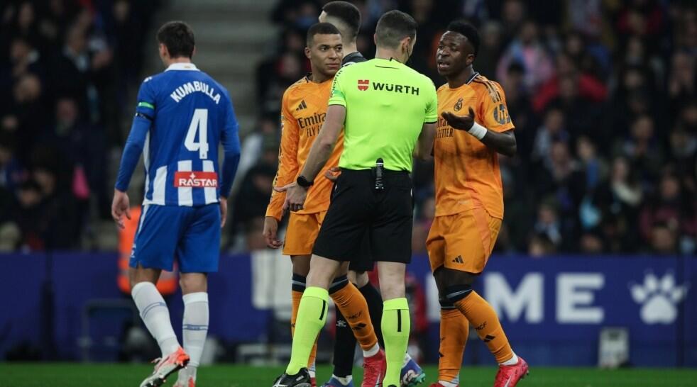 Η La Liga πηγαίνει τη Ρεάλ στα... δικαστήρια για την επιστολή κατά της διαιτησίας thumb