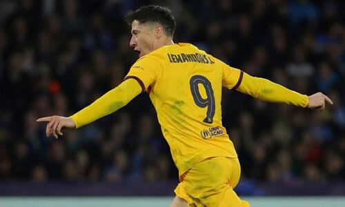 Έγραψε ιστορία με την Μπαρτσελόνα στο Champions League ο Λεβαντόφσκι thumb