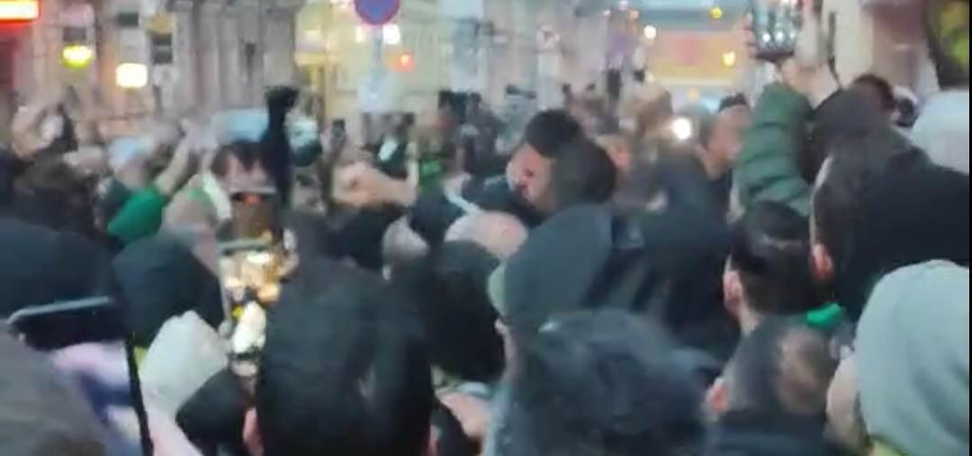 Βίντεο ST: Έγιναν ένα με τους παίκτες οι ΑΕΚτζήδες! thumb