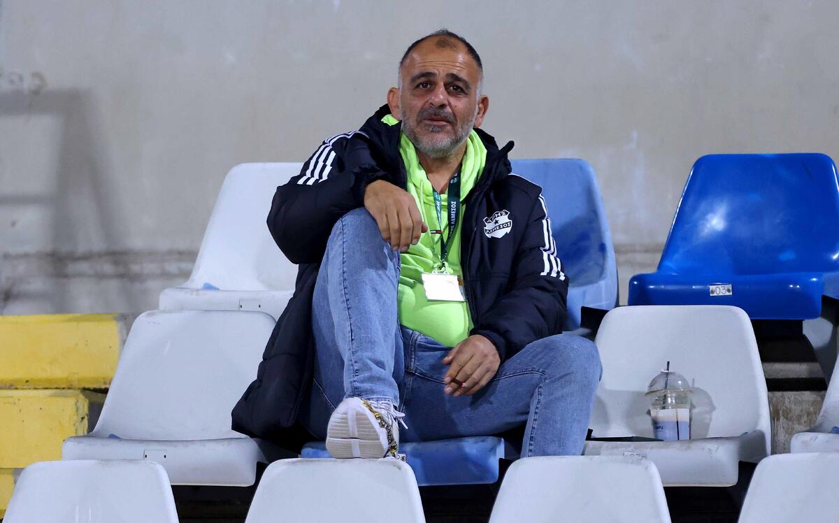 Πιστός στρατιώτης / Στην κερκίδα thumb