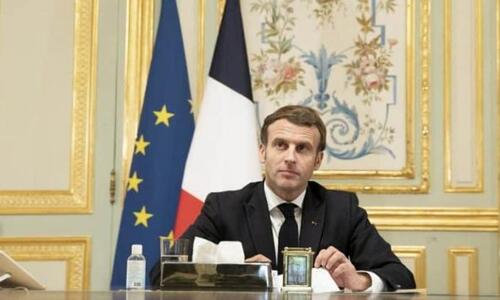 Άντε και πρόεδρος στην Παρί: «Συμβούλεψα τον Μπαπέ να μείνει», δήλωσε ο Μακρόν thumb