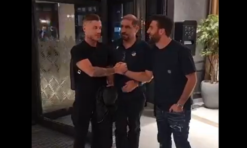 Βίντεο: Η υποδοχή σε Μάιερ στη Σερβία thumb