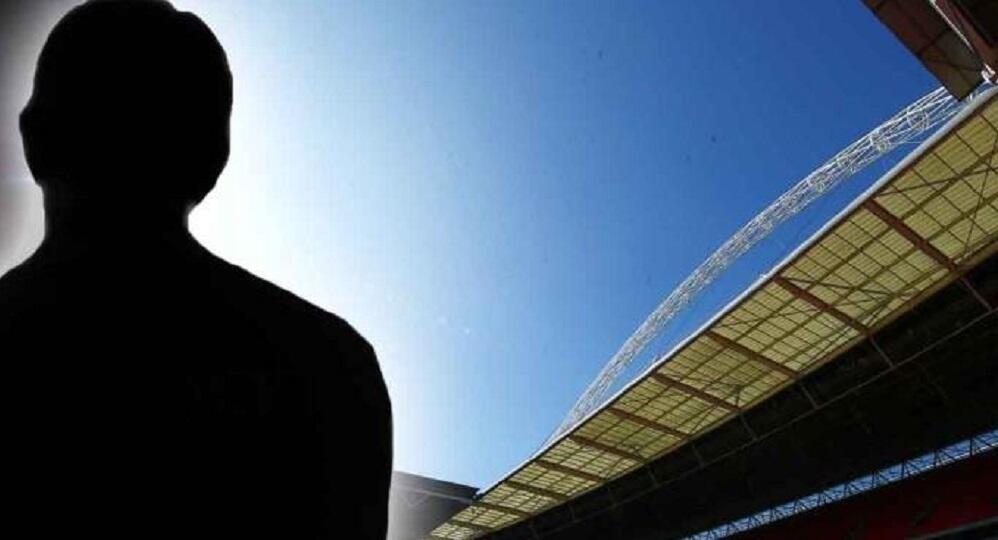 Σοκ στην Πρέμιερ Λιγκ: Προπονητής ανακρίνεται για βιασμό έφηβης! thumb