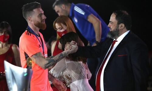 Ο Μαρινάκης στην Πορτογαλία για Σα και Σεμέδο thumb