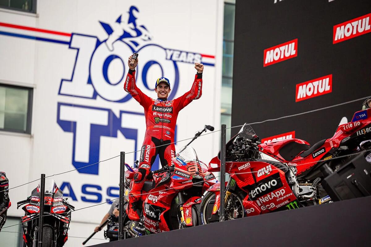 Moto GP: Ο Μάρκεθ παγκόσμιος πρωταθλητής για 7η φορά (pics) thumb