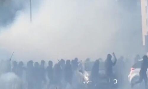 Μαρσέιγ - ΠΑΟΚ: Επεισόδια έξω απ' το Βελοντρόμ όταν έφτασαν οι οπαδοί του Δικεφάλου thumb