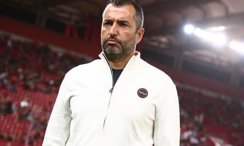 Εν αναμονή αποφάσεων για το μέλλον του Μαρτίνεθ στον Ολυμπιακό thumb