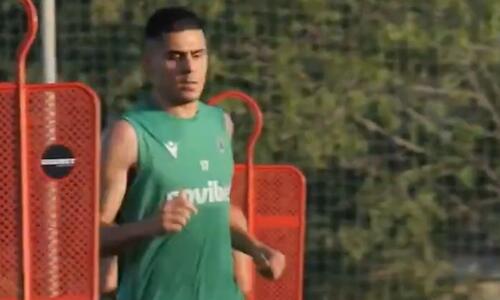 «Χτύπημα» με ελληνική σημαία και το 17! (vid) thumb