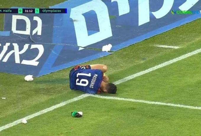 «Καμπάνα» σε οπαδούς της Μακάμπι για αντικείμενα σε παίκτες του Ολυμπιακού thumb