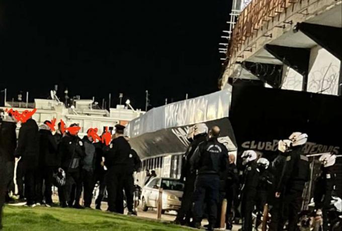 Ισχυρές δυνάμεις της αστυνομίας έξω από την Τούμπα thumb