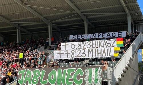 Πανό για τον Μιχάλη και στην Τσεχία... thumb