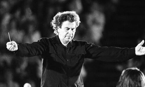 Αποχαιρέτησε τον Μίκη Θεοδωράκη ο Ιβάν Σαββίδης: «Ημέρα πένθους για την Ελλάδα» thumb