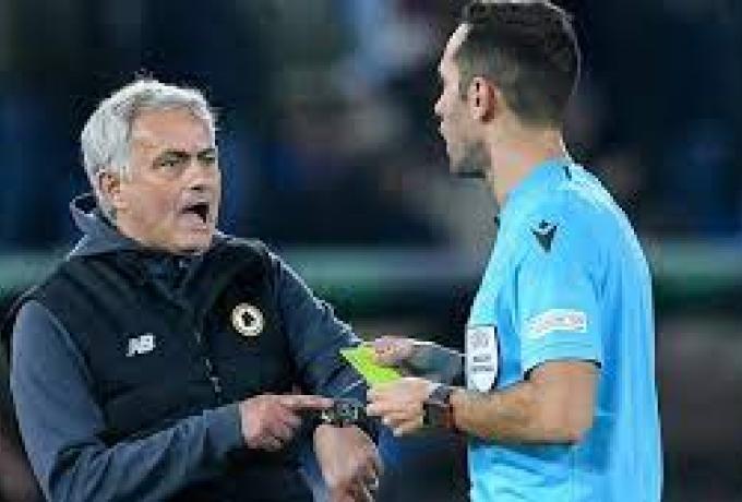 «Πυρά» Μουρίνιο κατά Παπαπέτρου: «Θα γυρίσει ήρεμος στην Ελλάδα, εμείς;» thumb