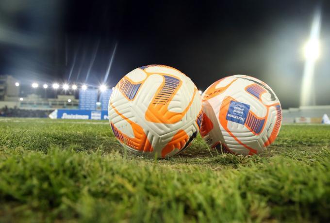Χειροπέδες σε γνωστό άσο της Super League για ασέλγεια σε ανήλικη! thumb