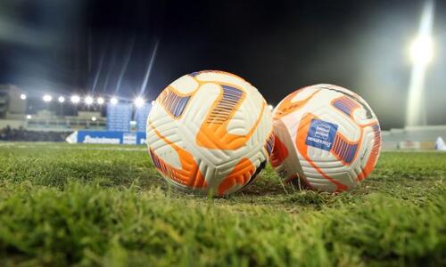 Χειροπέδες σε γνωστό άσο της Super League για ασέλγεια σε ανήλικη! thumb