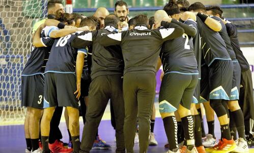 Ξεκίνησε προετοιμασία η Εθνική Ανδρών Χάντμπολ για τους τρεις αγώνες του Ιανουαρίου thumb