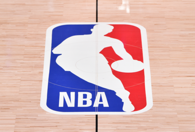 NBA: Ασταμάτητοι οι Θάντερ, ο Λούκα «καθάρισε» για τους Λέικερς thumb