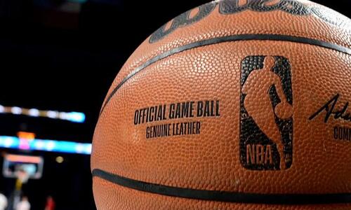 NBA: Βαριά ήττα για τους Μπακς, απόδραση για τους Λέικερς thumb