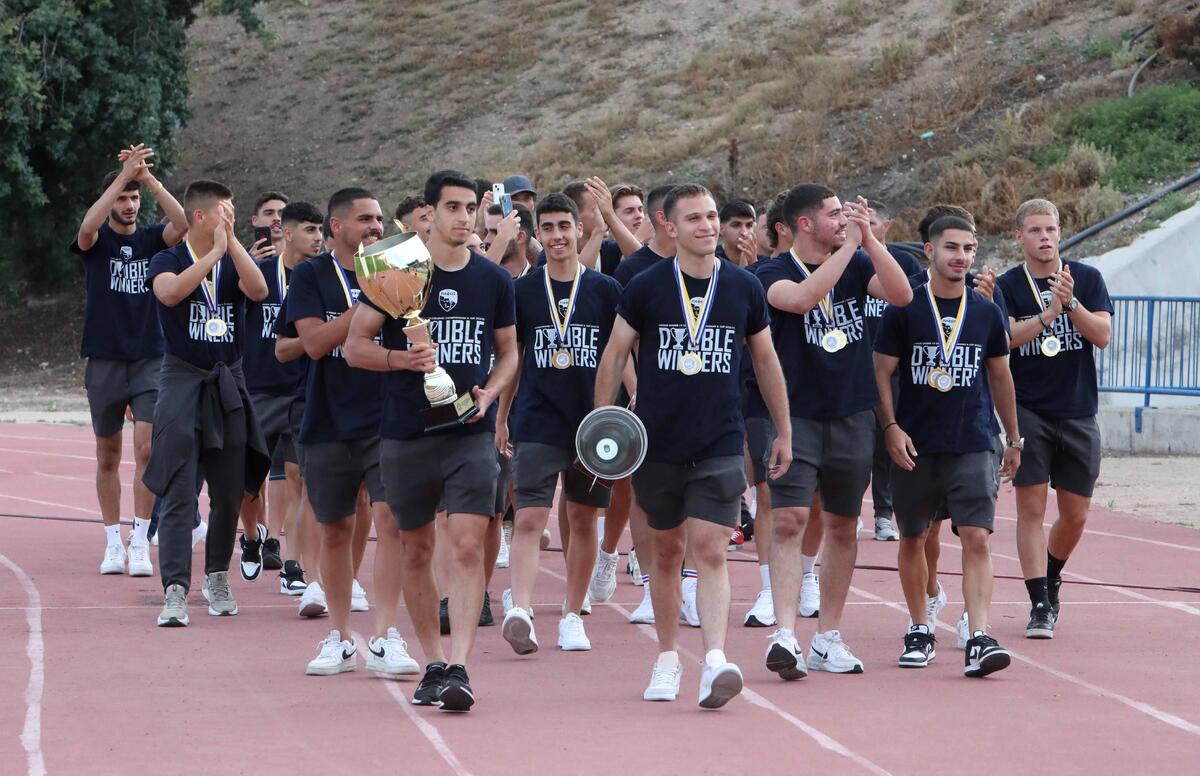 Αποθέωση για τους νταμπλούχους (εικόνες) thumb