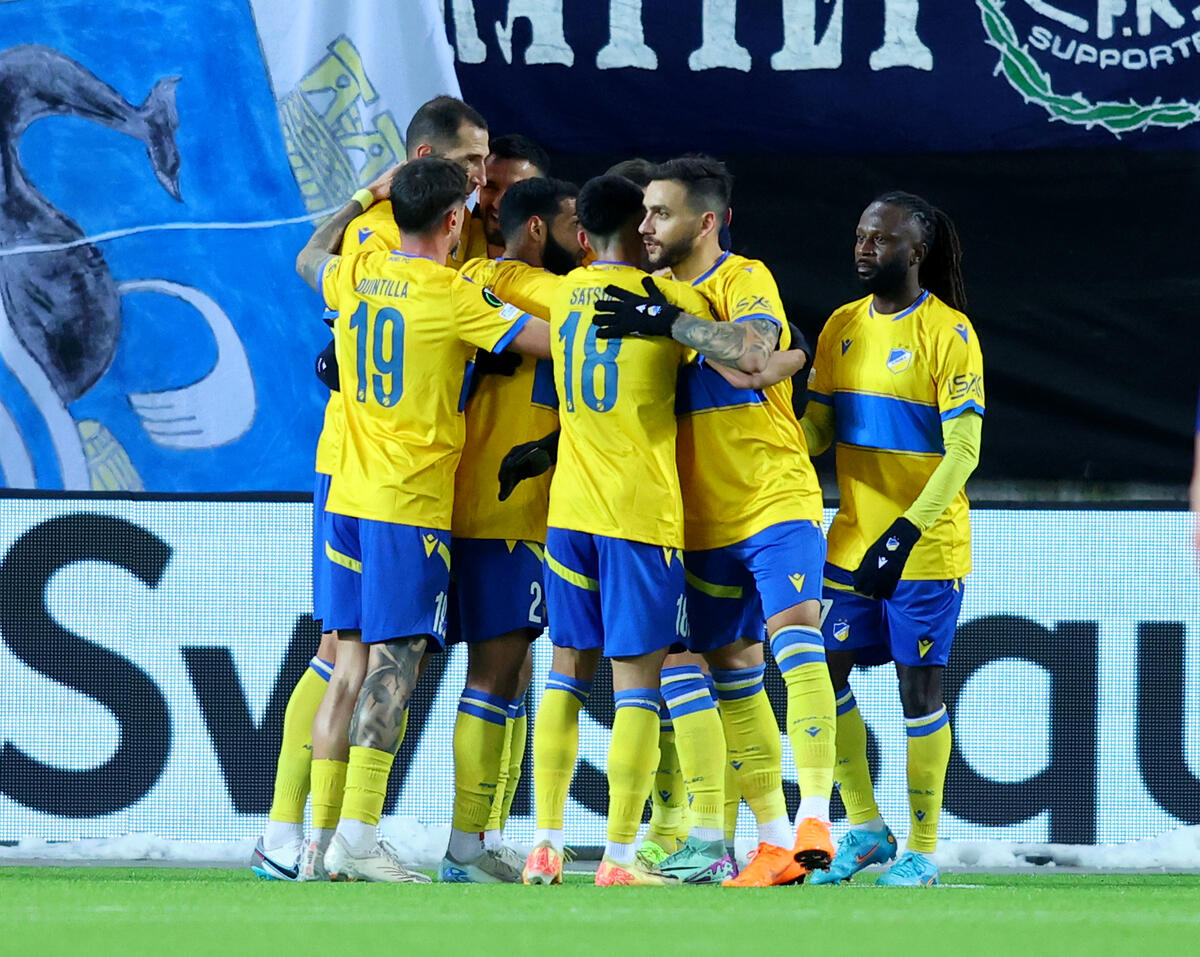 Μόλντε - ΑΠΟΕΛ 0-1: Τεράστιο διπλό με «χρυσοκέφαλο» Λαΐφη! thumb