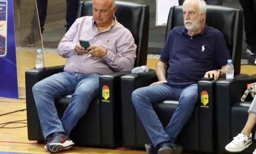 Από κοντά ο Καραπατάκης  thumb