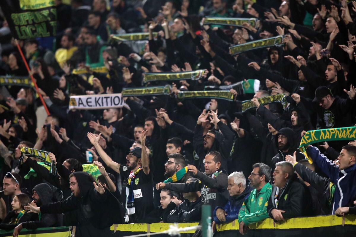 Sold-Out: Έγιναν καπνός… thumb