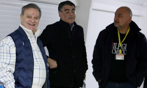 Προεδρικό… πηγαδάκι thumb