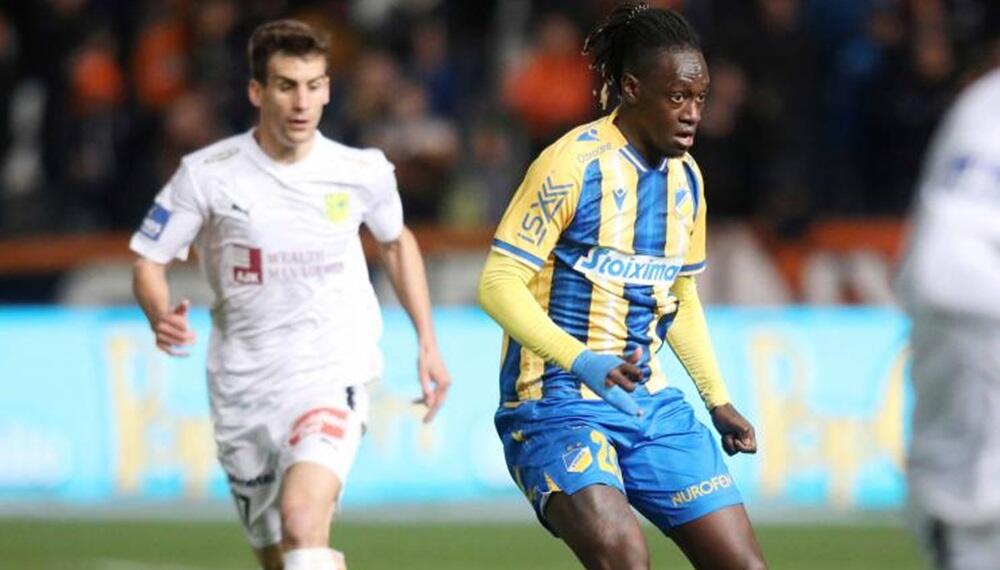 ΑΠΟΕΛ-ΑΕΚ 2-2: Ποδοσφαιρική τρέλα και η μπίλια έκατσε στο Χ thumb