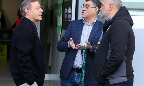 Βρίσκει (ξανά) τη λύση; thumb