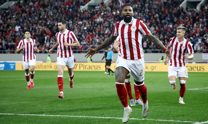 Super League: Πάρτι τίτλου για τον Ολυμπιακό thumb