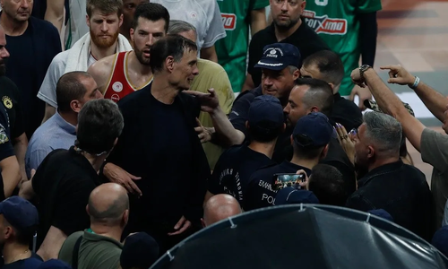 ΒΙΝΤΕΟ: Καταγγελία του Ολυμπιακού κατά της ΚΑΕ Παναθηναϊκός για διπλή επίθεση στον Μπαρτζώκα thumb