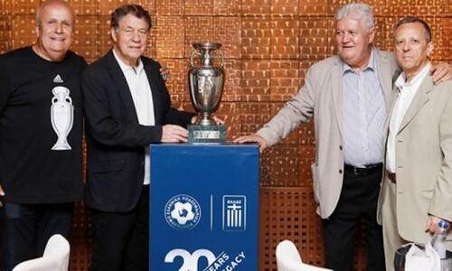 Το δείπνο της ΕΠΟ στους Legends του Euro 2004 (pics) thumb