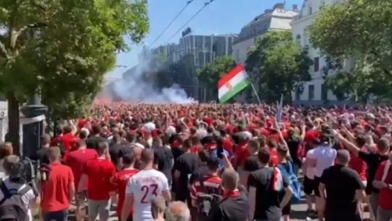 Η λαοθάλασσα των Μαγυάρων γέμισε τους δρόμους thumb