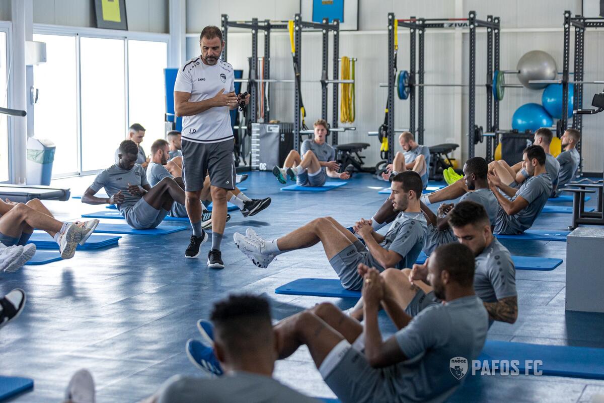 Φωτογραφία: «Καρφιά» και ανάρτηση από Παπαδάκη thumb