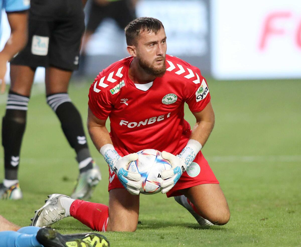 Κατέβασε... τα ρολά! thumb