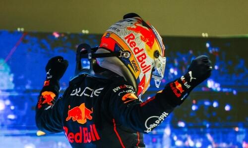 Formula 1, Σιγκαπούρη: Τιμωρήθηκε, αλλά κρατάει τη νίκη Πέρεζ thumb