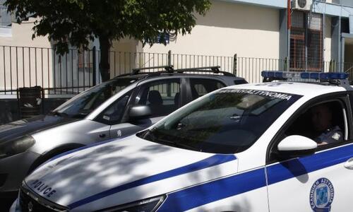 Ένταση στη Νέα Φιλαδέλφεια: Συγκρούσεις μεταξύ οπαδών και αστυνομίας thumb