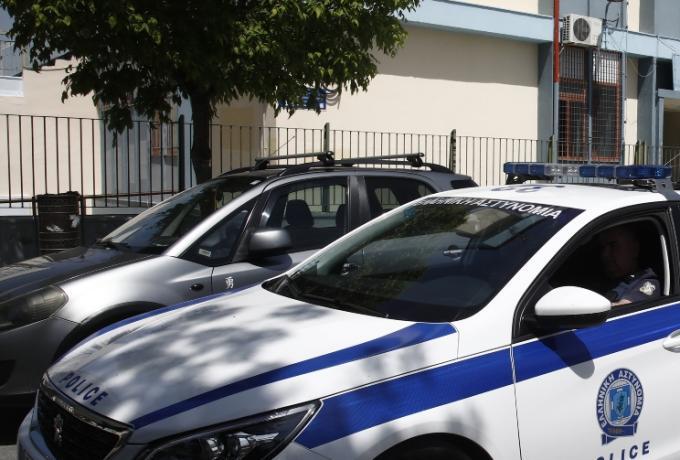 Ένταση στη Νέα Φιλαδέλφεια: Συγκρούσεις μεταξύ οπαδών και αστυνομίας thumb