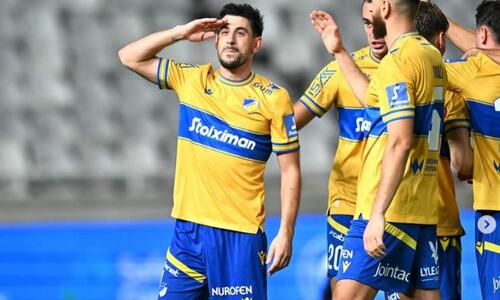 Καρέ αλλαγών από Ντομίνγκες για το διπλό thumb