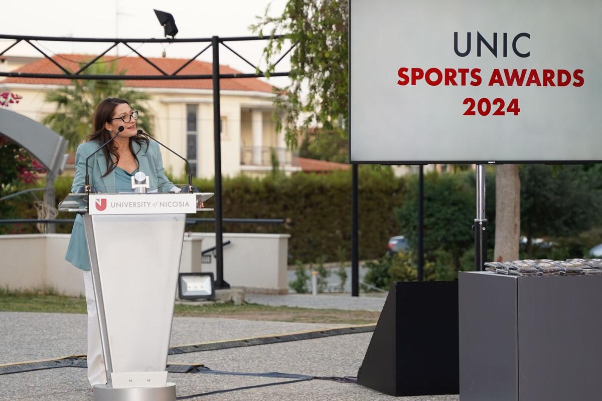 Στις αθλητικές βραβεύσεις του Πανεπιστημίου Λευκωσίας η ΓΔ του ΚΟΑ thumb