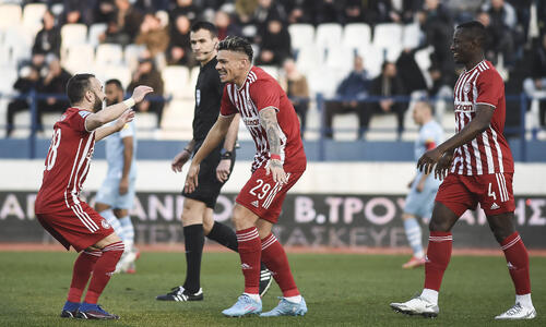 Super League: Αποτελεσματικά και εύκολα ο Ολυμπιακός thumb