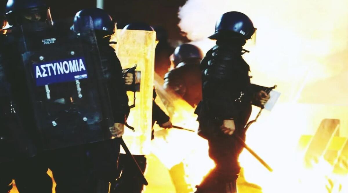 Αποκάλυψη για το ΑΕΚ - ΑΕΛ: «Είχε ζητηθεί να μην ξεκινήσει ο αγώνας» thumb