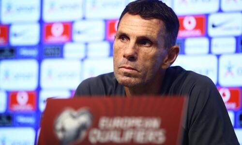 Πογέτ: «Αγαπώ να ονειρεύομαι-Να μην λέμε πως είναι το τέλος του κόσμου» thumb