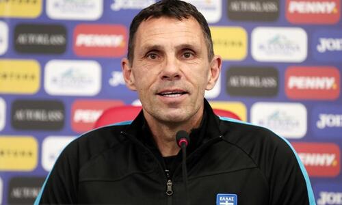 Γκουστάβο Πογέτ: «Θέλω δέσμευση και πάθος για τη νίκη» thumb