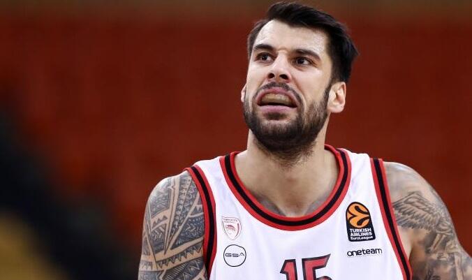 Ολυμπιακός-Μπαρσελόνα 74-76: Ένα δευτερόλεπτο μακριά... thumb